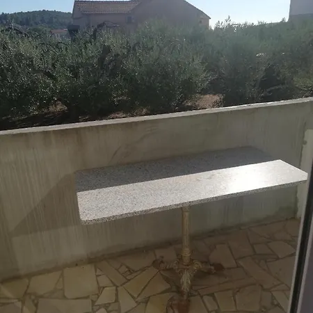 Apartman Loviste * Lovište